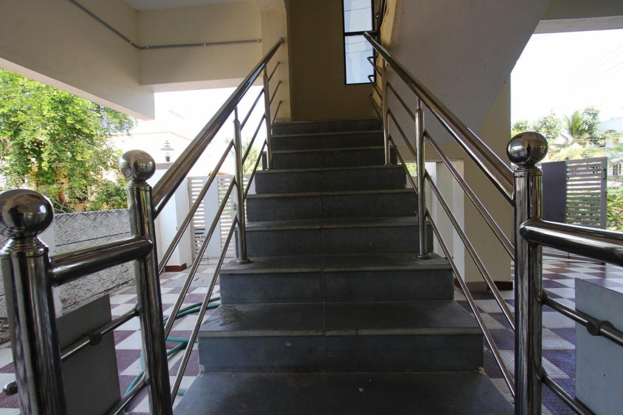 Lakshana Service Apartment - Big Temple Tańdźawur Zewnętrze zdjęcie