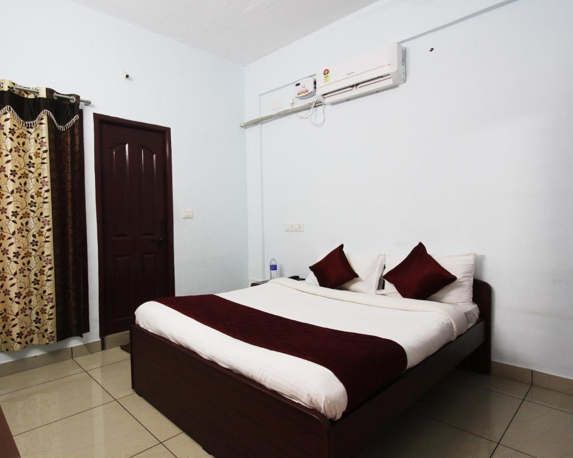 Lakshana Service Apartment - Big Temple Tańdźawur Zewnętrze zdjęcie