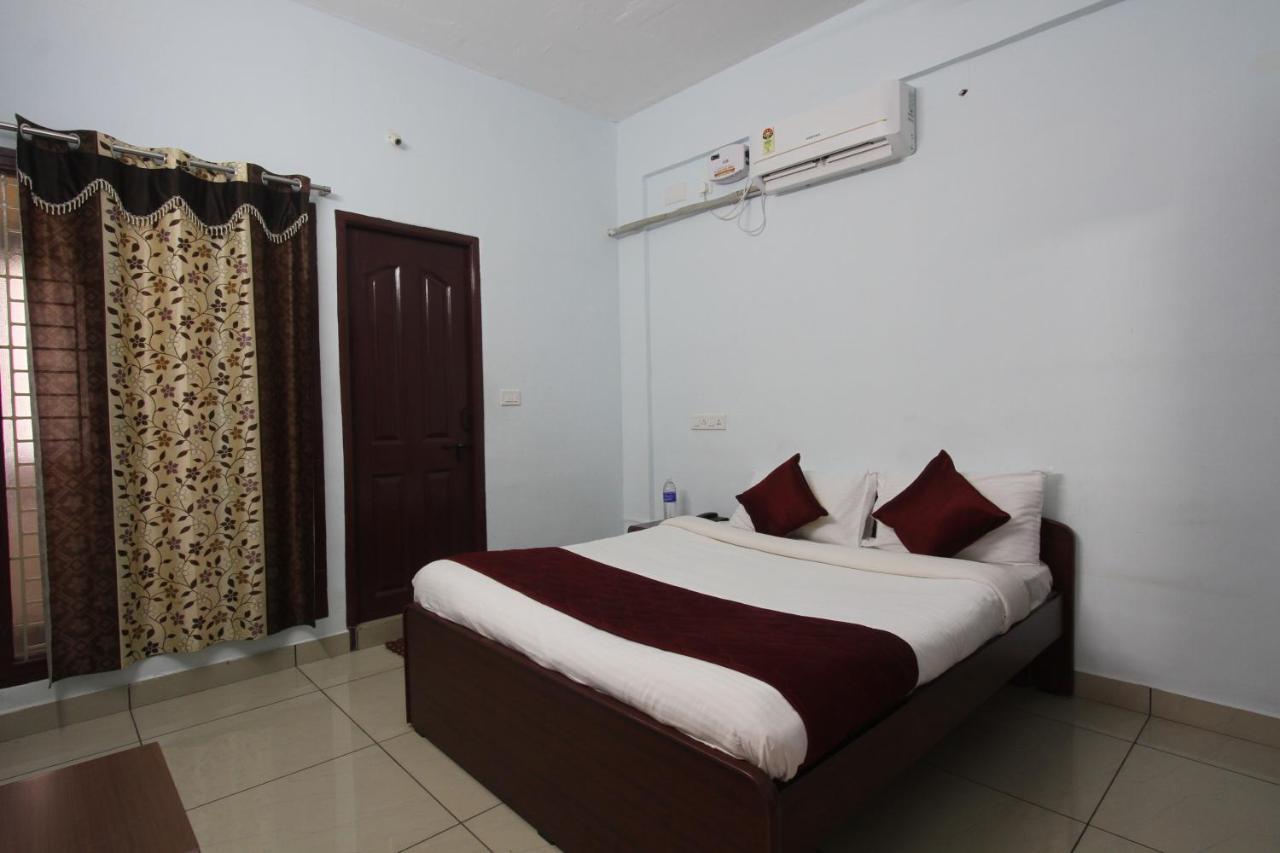 Lakshana Service Apartment - Big Temple Tańdźawur Zewnętrze zdjęcie