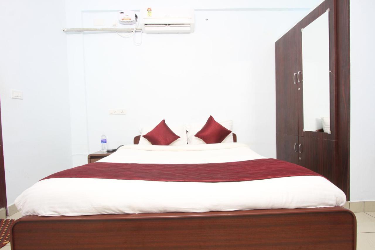 Lakshana Service Apartment - Big Temple Tańdźawur Zewnętrze zdjęcie