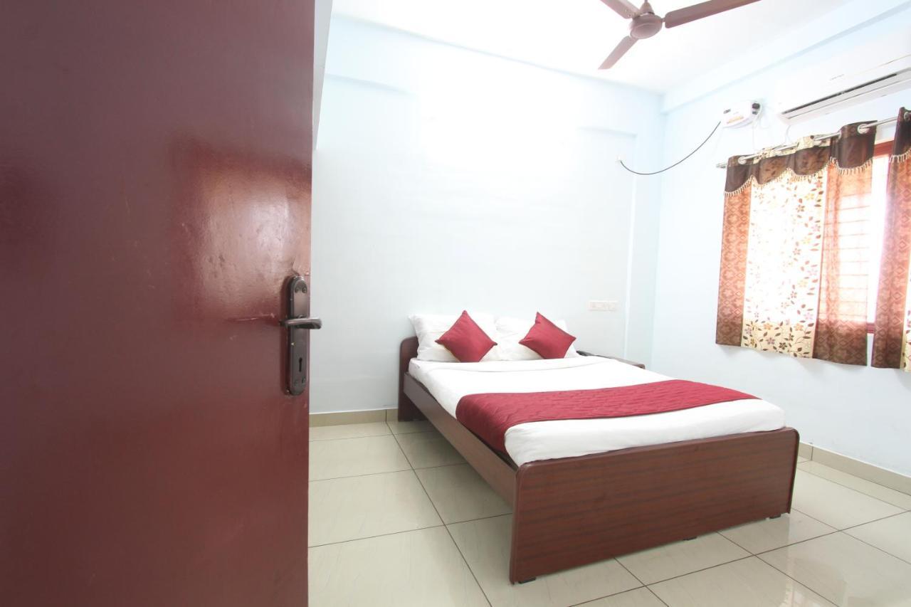 Lakshana Service Apartment - Big Temple Tańdźawur Zewnętrze zdjęcie